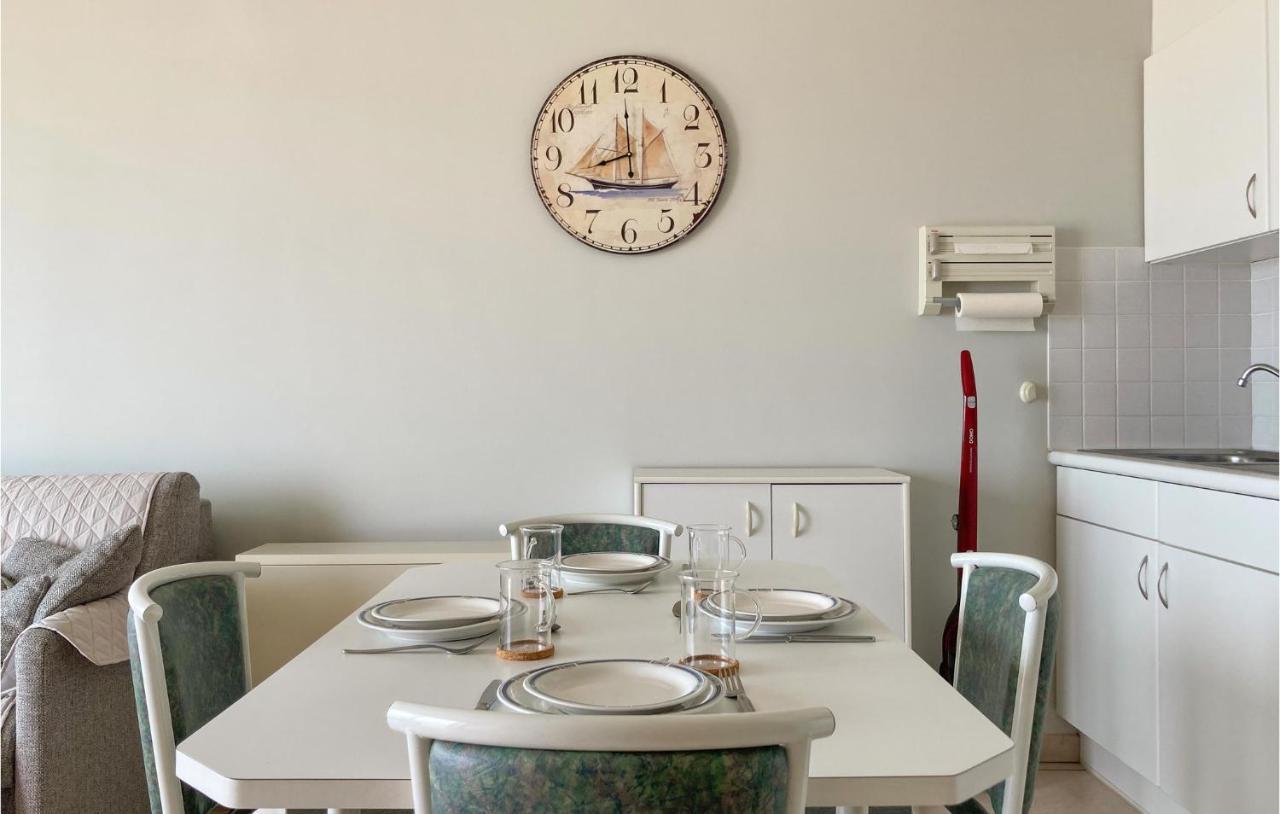 Nice Apartment In Oostende With Wifi 외부 사진